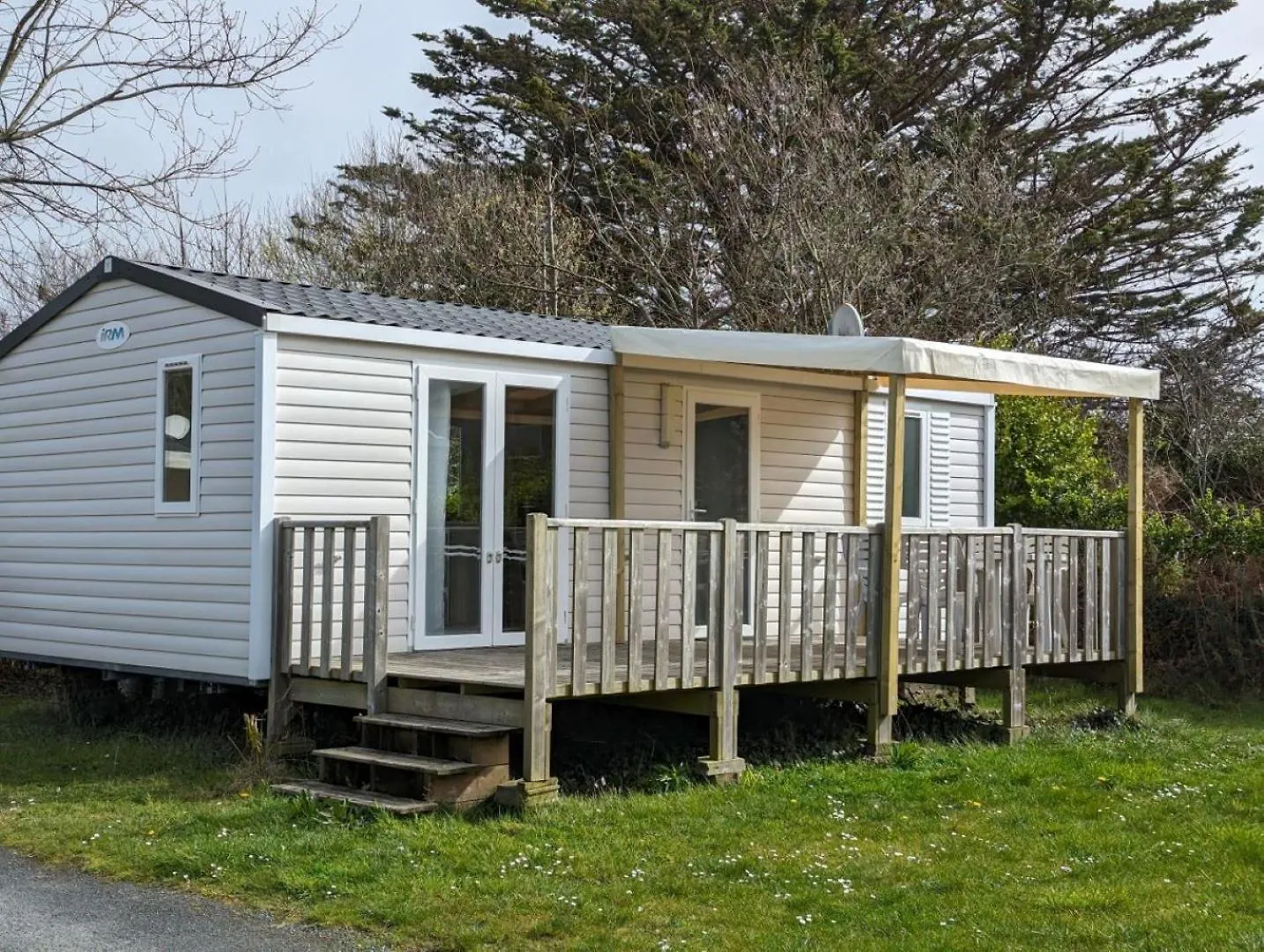 Camping De Lanven Villa Plomeur Campsite