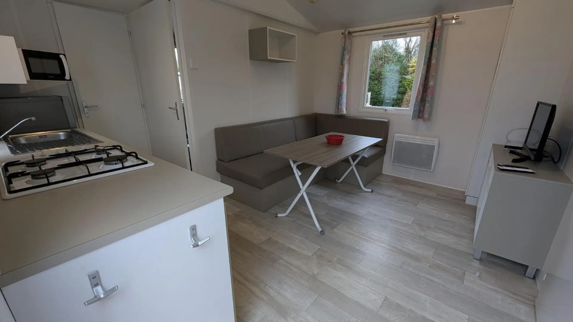 Camping De Lanven Villa Plomeur 3*,